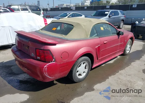 2000 Ford Mustang z USA, uszkodzony, nr VIN 1FAFP4443YF255525